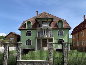 Casa 16 camere în Bistrita, Sud