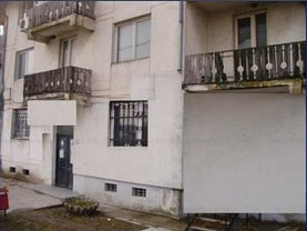 Apartament de vânzare 3 camere în Calugareni