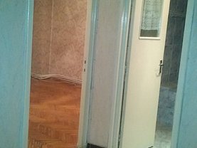 Apartament de vânzare 3 camere în Piatra-Neamt, Maratei