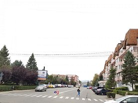 Apartament de vânzare 3 camere în Targu-Jiu, Traian