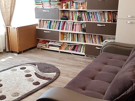 Apartament de vânzare 2 camere în Targu-Jiu, Central