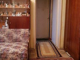 Apartament de vânzare 2 camere în Targu-Jiu, Central