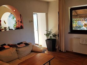 Casa 3 camere în Targu-Jiu, Central
