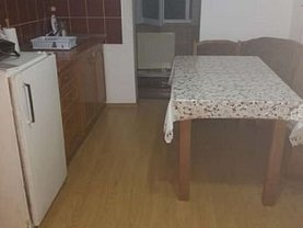 Apartament de vânzare 3 camere în Zalau, Nord