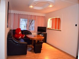 Apartament de vânzare 4 camere în Zalau, Nord