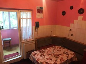 Apartament de vânzare 4 camere în Zalau, Sud