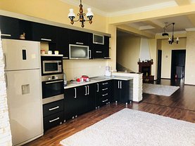 Apartament de vânzare 3 camere în Zalau, Sud