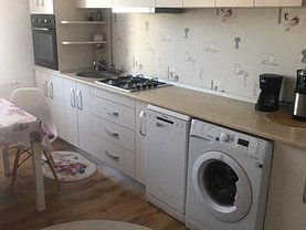 Apartament de vânzare 3 camere în Zalau, Nord