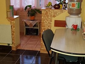 Apartament de vânzare 3 camere în Zalau, Nord