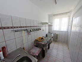 Apartament de vânzare 2 camere în Galati, Piata Centrala