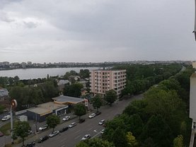 Apartament de vânzare 3 camere în Constanta, Sat Vacanta