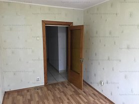 Apartament de vânzare 3 camere în Tulcea, Central