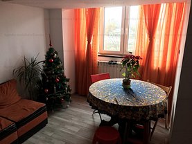Apartament de vânzare 4 camere în Tulcea, E3