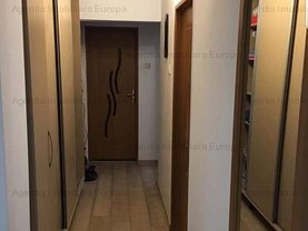 Apartament de vânzare 3 camere în Tulcea, Central