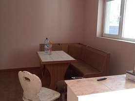 Casa 5 camere în Piatra-Neamt, Exterior Est