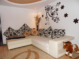 Apartament de vânzare 3 camere în Iasi, Dacia