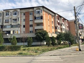 Apartament de vânzare 4 camere în Craiova, 1 Mai