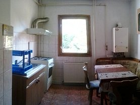 Apartament de închiriat 3 camere în Bacau, Narcisa