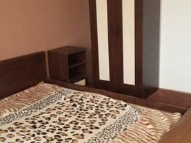 Apartament de închiriat 4 camere în Bacau, Central
