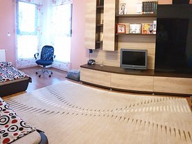 Apartament de vânzare 3 camere în Bacau, Narcisa