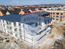 Apartament de vânzare 3 camere în Sibiu, Hipodrom 4