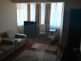 Apartament de închiriat 3 camere în Satu Mare, Semicentral