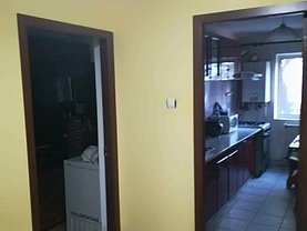 Apartament de vânzare 4 camere în Botosani, Central