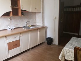 Apartament de vânzare 2 camere în Targoviste, Ultracentral