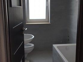 Apartament de vânzare 2 camere în Brasov, Tractorul