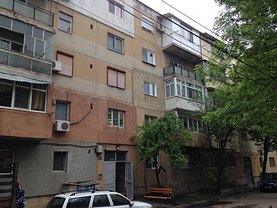 Apartament de vânzare 3 camere în Giurgiu, Tineretului