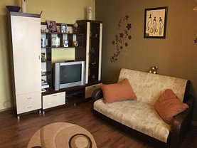Apartament de vânzare 3 camere în Bistrita, Sud