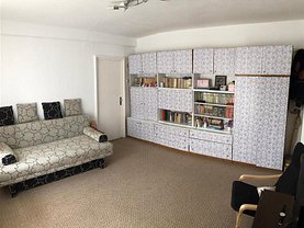 Apartament de închiriat 3 camere în Bistrita, Central