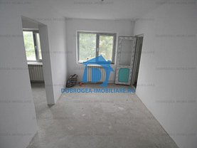 Apartament de vânzare 3 camere în Tulcea, Central