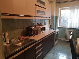 Apartament de vânzare 4 camere în Deva, Decebal