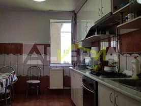 Apartament de vânzare 4 camere în Zalau, Nord
