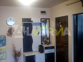 Apartament de vânzare 3 camere în Zalau, Nord-Est
