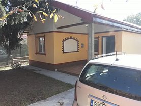 Casa 3 camere în Crivat