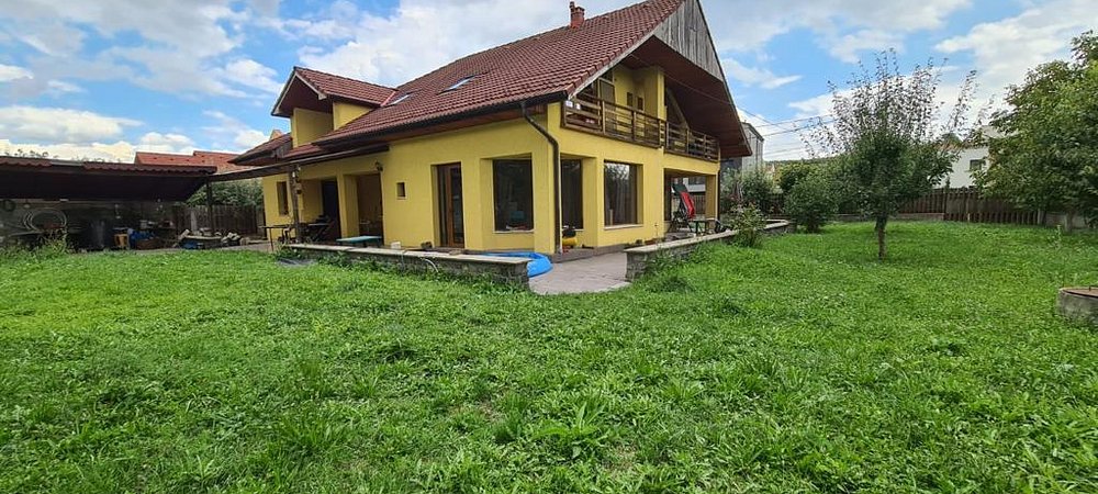 Casa De Vanzare Cu Mp Teren In Cartierul Gheorgheni Casa Vila Cu