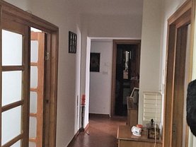 Apartament de vânzare 4 camere în Bacau, Mioritei