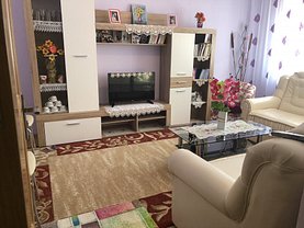 Apartament de vânzare 3 camere în Saveni, Central