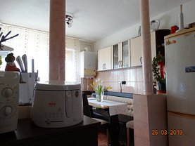 Apartament de vânzare 3 camere în Sfantu Gheorghe, Central