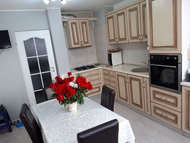 Apartament de vânzare 3 camere în Tulcea, C5