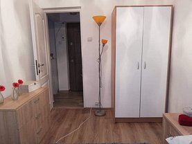 Apartament de vânzare 3 camere în Bacau, Narcisa