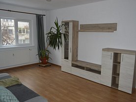 Apartament de închiriat 3 camere, în Oradea, zona Rogerius