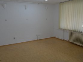 Apartament de închiriat 4 camere, în Oradea, zona Central
