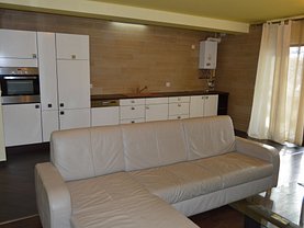 Apartament de închiriat 3 camere în Oradea, Central