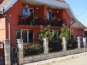 Casa de vânzare 6 camere, în Oradea, zona Rogerius