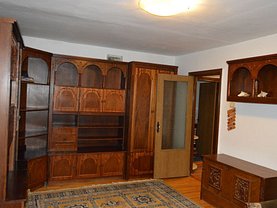 Apartament de închiriat 3 camere, în Oradea, zona Decebal