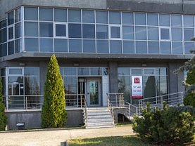 Vânzare spaţiu comercial