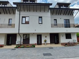 Apartament de vânzare 5 camere, în Otopeni
